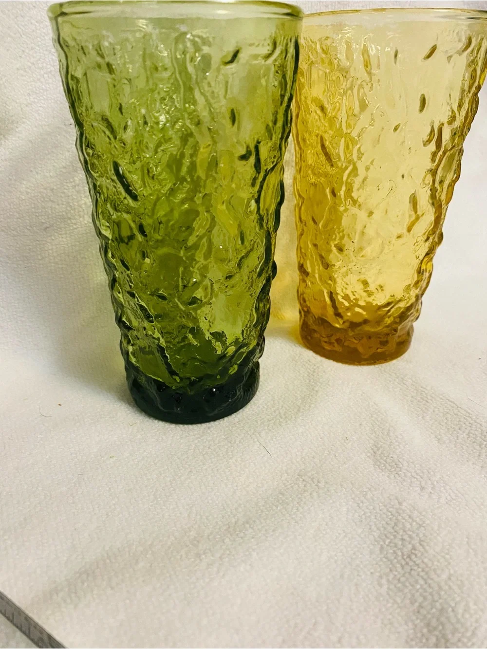 VNTG Anchor Hocking “Lido/Milano” Crinkle Textured Glass Tumblers -Set of 2-